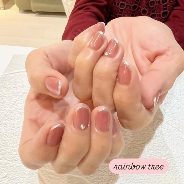 RAINBOW TREE | 艶々のワンカラーに細ラインꔛ🤍☺︎.*･ﾟ