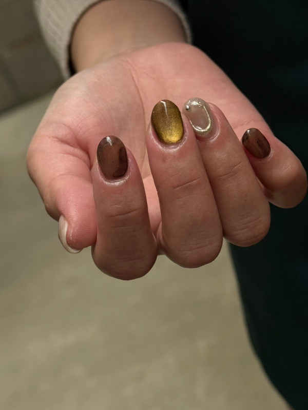 e___.nail | 