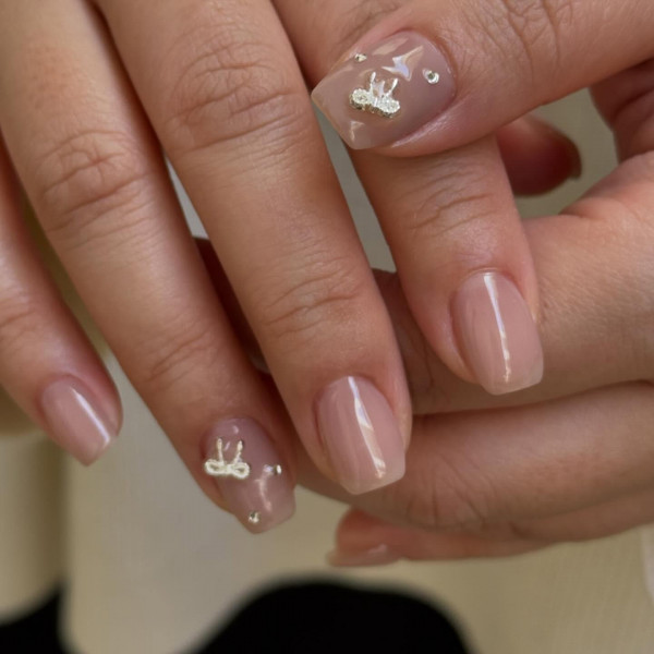 e___.nail | 