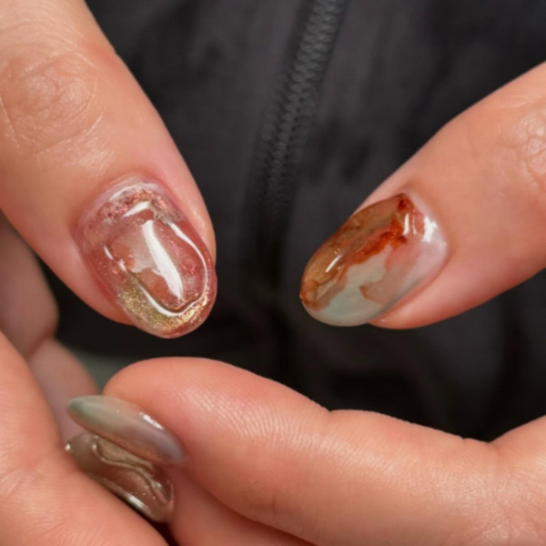 e___.nail | 