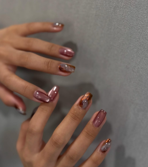e___.nail | 