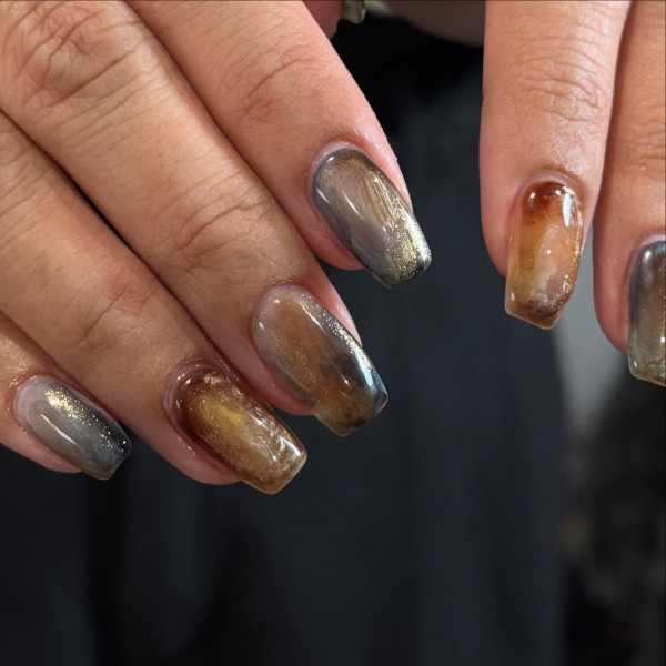 e___.nail | 