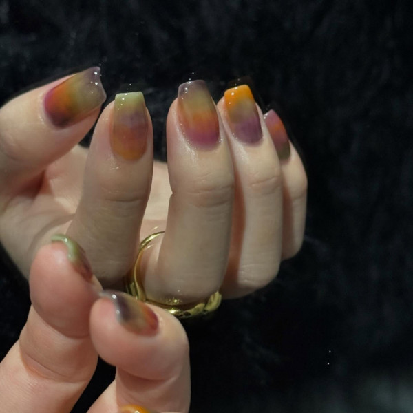 e___.nail | 