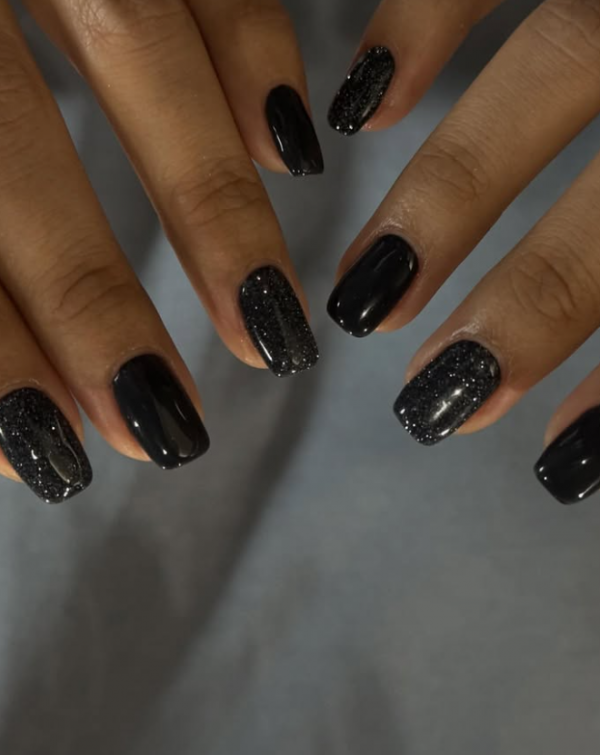 e___.nail | 