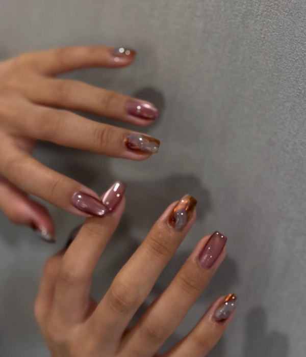 e___.nail | 