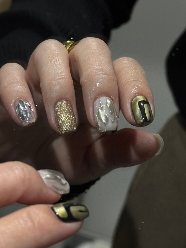 e___.nail | 