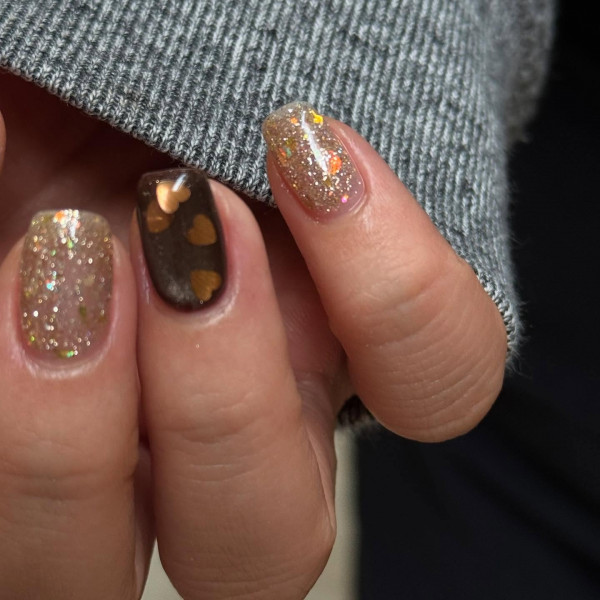 e___.nail | 
