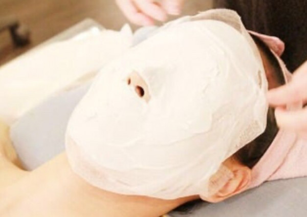 Spa Pavo | くすみ、リフトアップの即効性◎コルギマッサージと 45°Cの温熱石膏パック¥4000