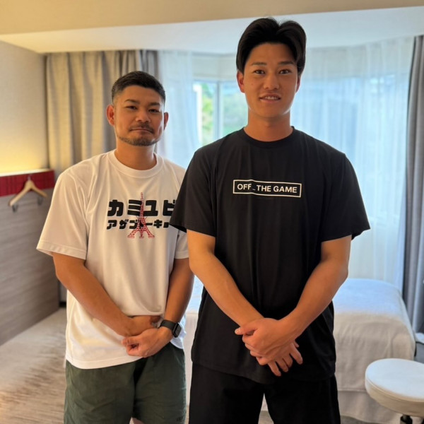 KAMIYUBI OKINAWA | 東京ヤクルトスワローズ 高橋選手