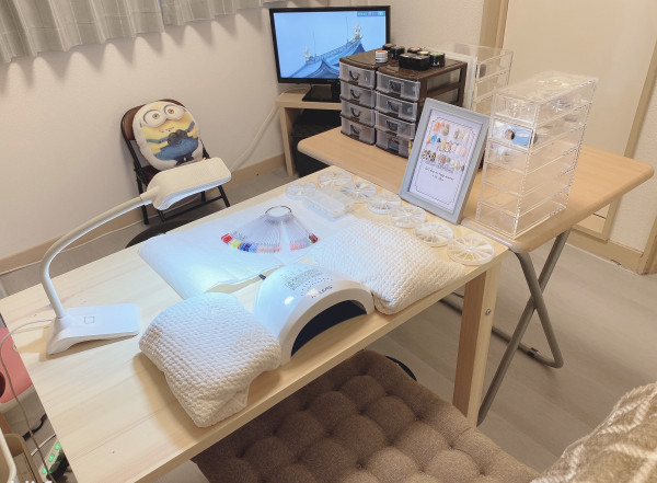 nail salon moo ロゴ