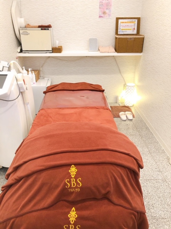 SBS TOKYO 美里店 ロゴ